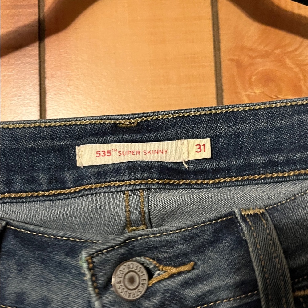 Levi's Women's Dark Blue Skinny Jeans - Picture 4 of 4